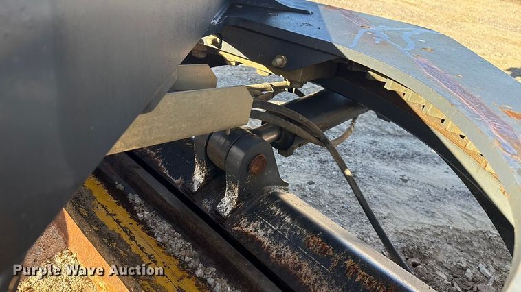 image for item EU5239 2008 John Deere 670D motor grader