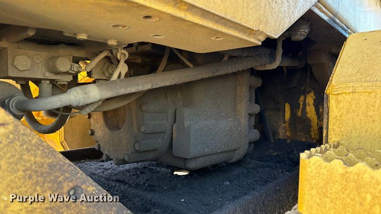 image for item EU5239 2008 John Deere 670D motor grader