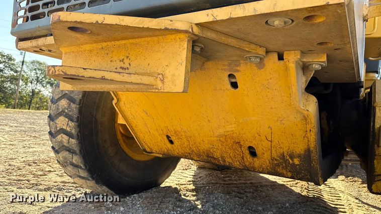 image for item EU5239 2008 John Deere 670D motor grader