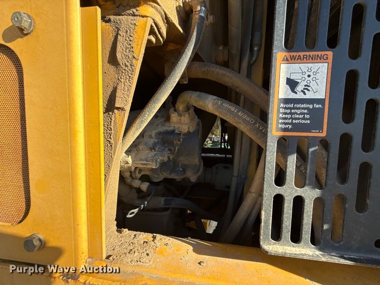 image for item EU5239 2008 John Deere 670D motor grader