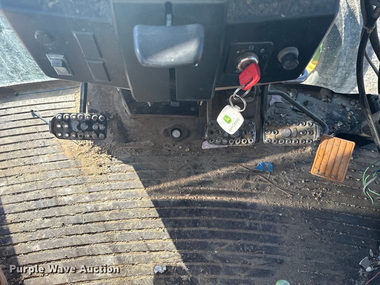 image for item EU5240 2002 John Deere 6405 tractor