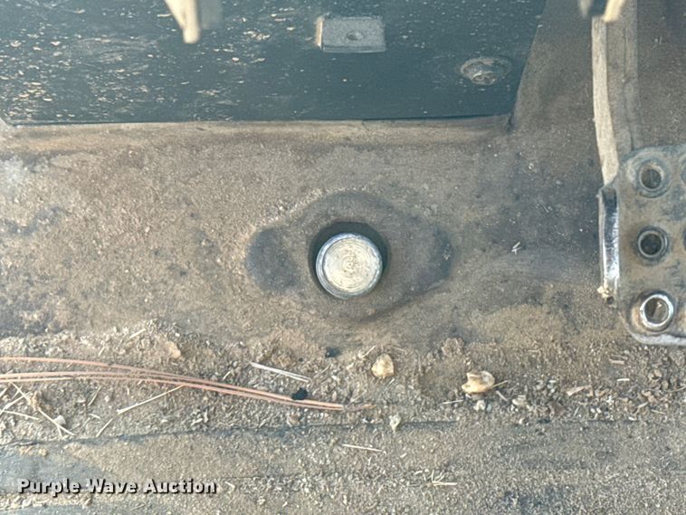 image for item EU5240 2002 John Deere 6405 tractor