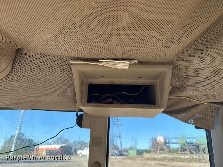 image for item EU5240 2002 John Deere 6405 tractor