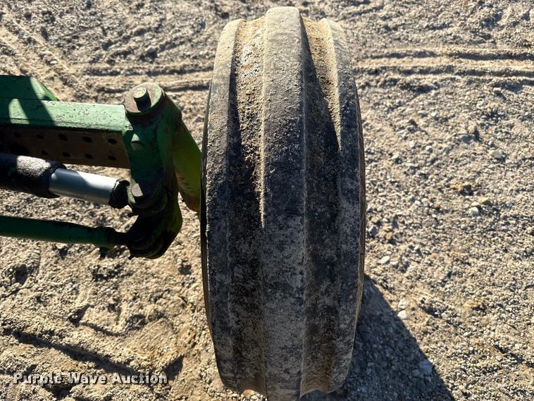 image for item EU5240 2002 John Deere 6405 tractor