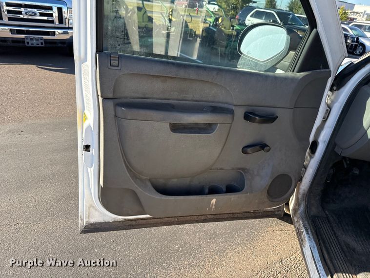 image for item EU5294 2010 Chevrolet Silverado 1500 pickup truck