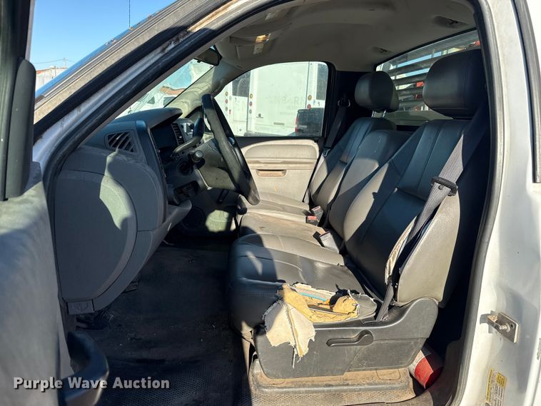 image for item EU5294 2010 Chevrolet Silverado 1500 pickup truck