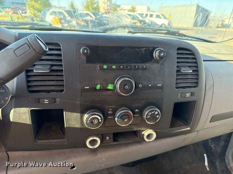 image for item EU5294 2010 Chevrolet Silverado 1500 pickup truck