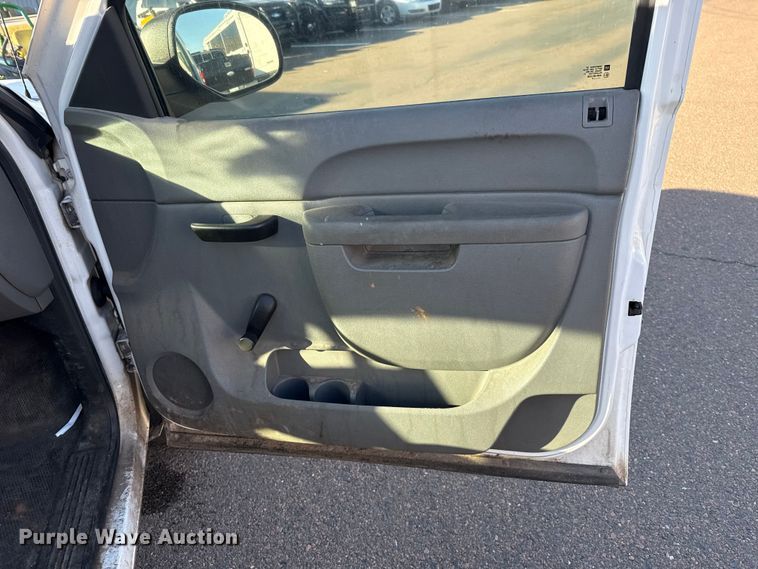 image for item EU5294 2010 Chevrolet Silverado 1500 pickup truck