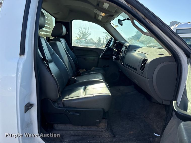 image for item EU5294 2010 Chevrolet Silverado 1500 pickup truck