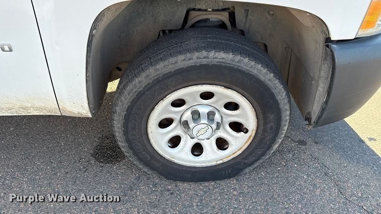 image for item EU5294 2010 Chevrolet Silverado 1500 pickup truck