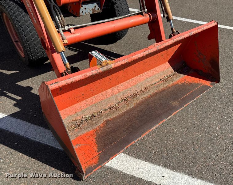 image for item EU5298 Kubota B7800 MFWD tractor