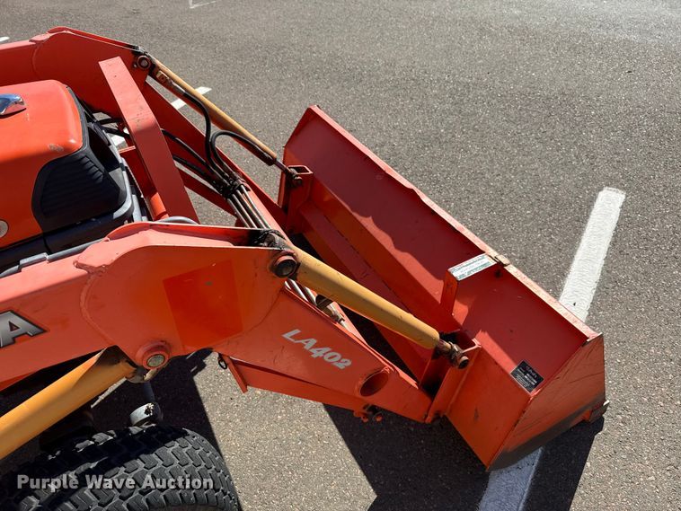 image for item EU5298 Kubota B7800 MFWD tractor