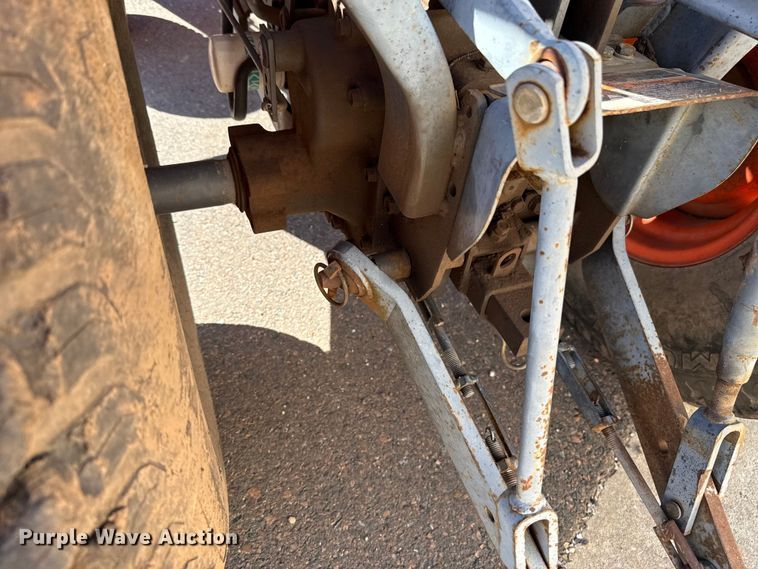 image for item EU5298 Kubota B7800 MFWD tractor