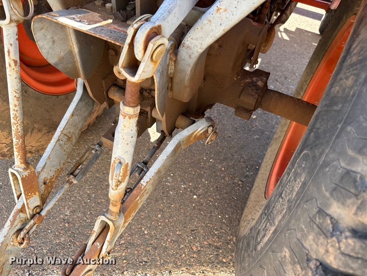 image for item EU5298 Kubota B7800 MFWD tractor