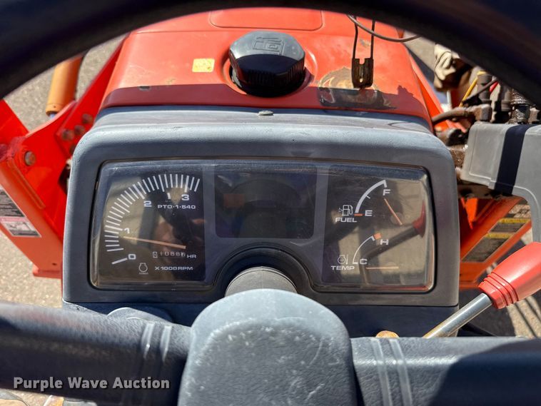 image for item EU5298 Kubota B7800 MFWD tractor