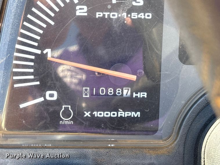 image for item EU5298 Kubota B7800 MFWD tractor