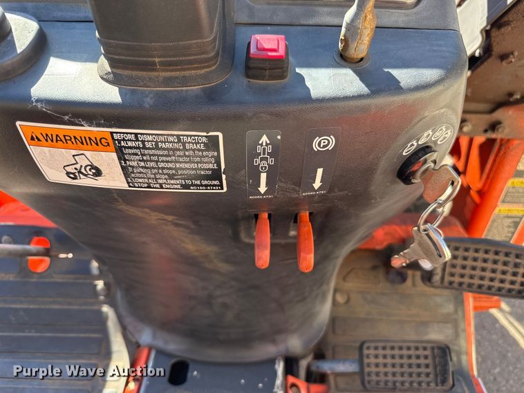 image for item EU5298 Kubota B7800 MFWD tractor