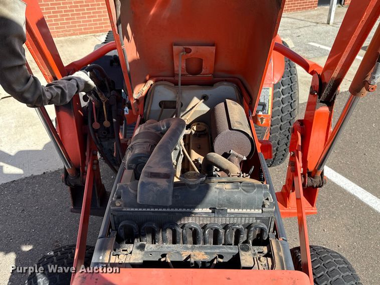 image for item EU5298 Kubota B7800 MFWD tractor