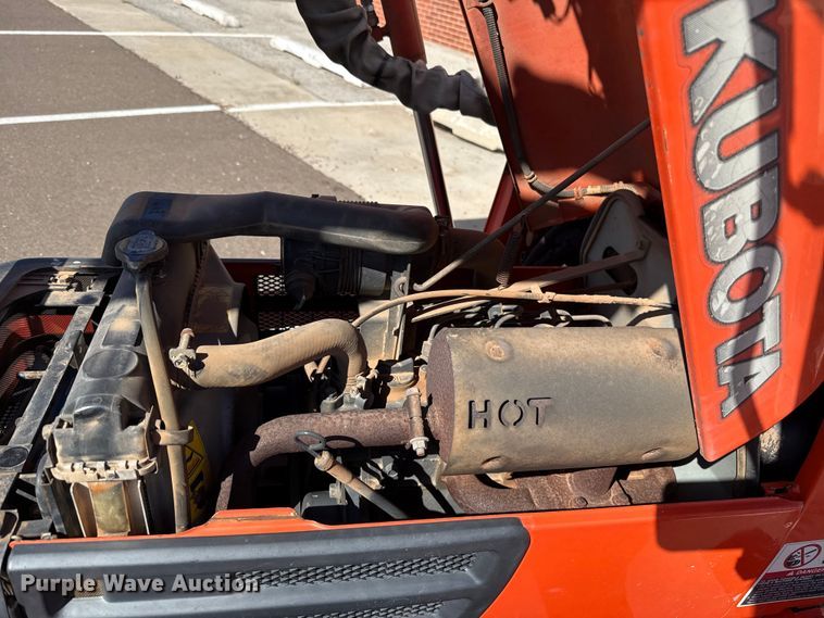 image for item EU5298 Kubota B7800 MFWD tractor