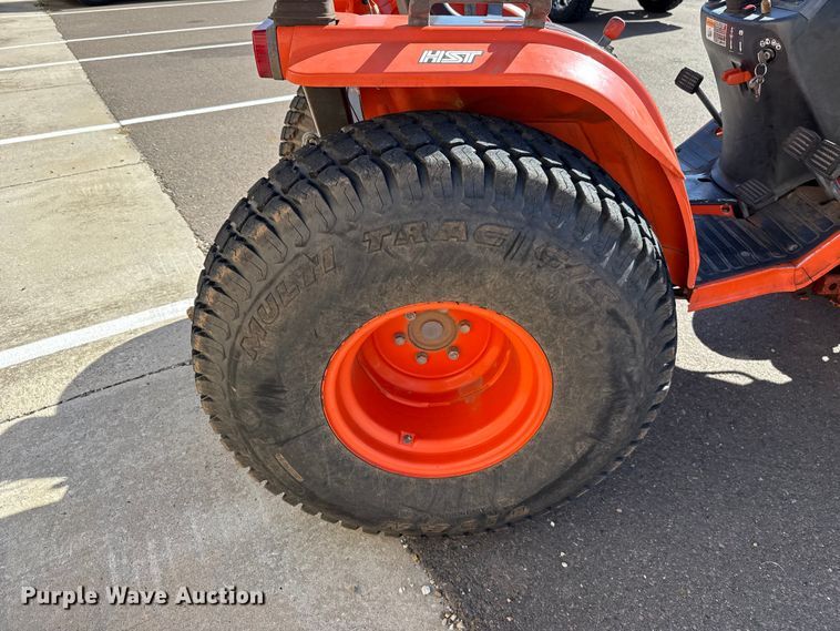 image for item EU5298 Kubota B7800 MFWD tractor