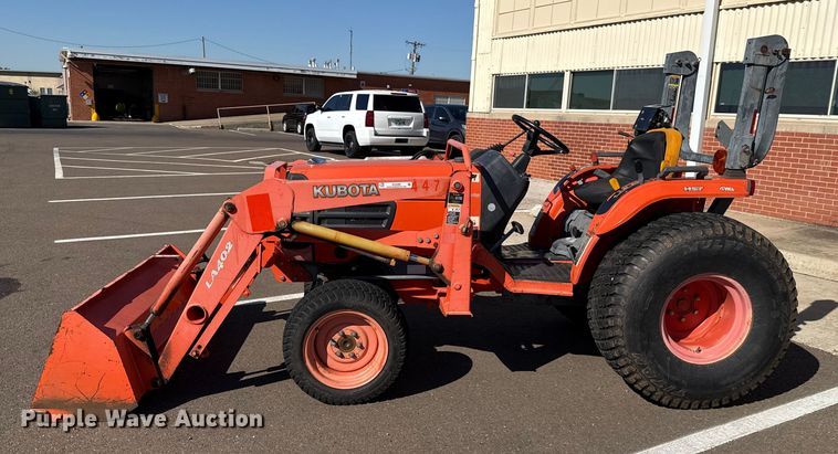 image for item EU5299 Kubota B7800 MFWD tractor