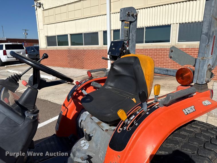 image for item EU5299 Kubota B7800 MFWD tractor