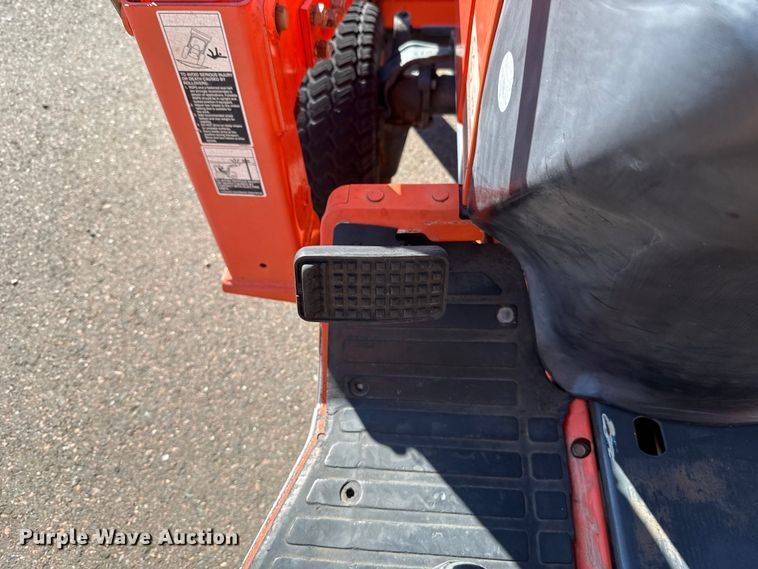 image for item EU5299 Kubota B7800 MFWD tractor