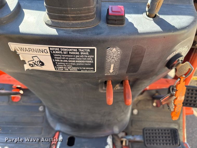 image for item EU5299 Kubota B7800 MFWD tractor