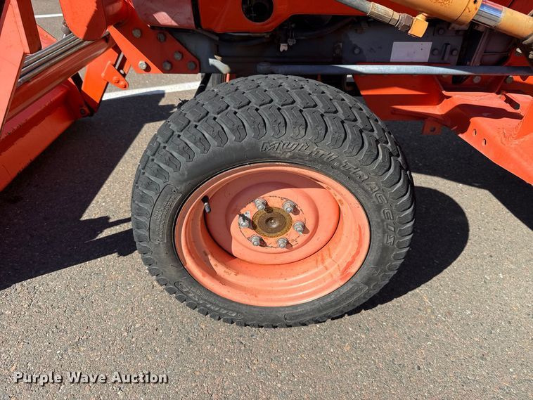 image for item EU5299 Kubota B7800 MFWD tractor