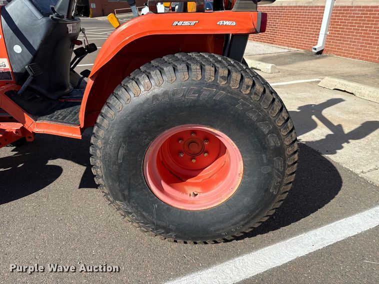image for item EU5299 Kubota B7800 MFWD tractor