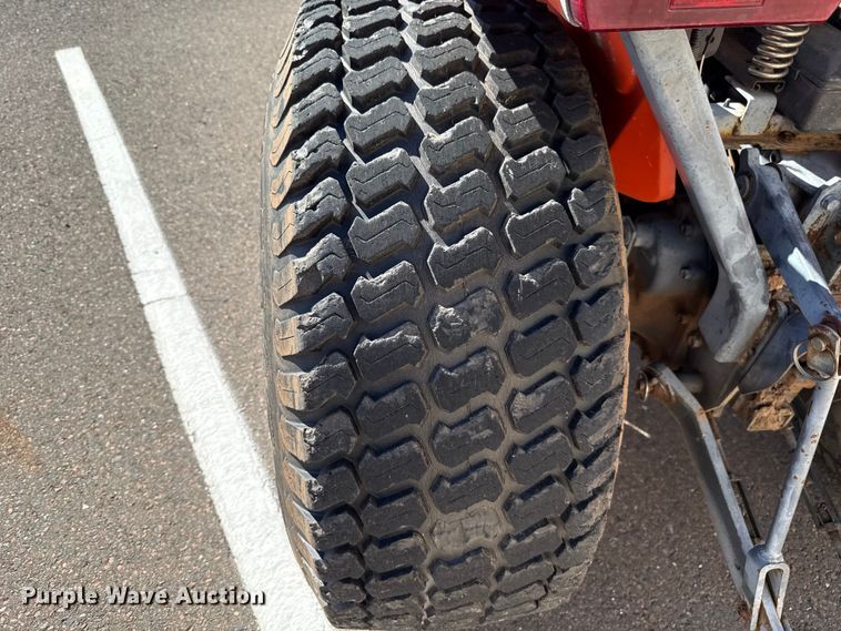 image for item EU5299 Kubota B7800 MFWD tractor