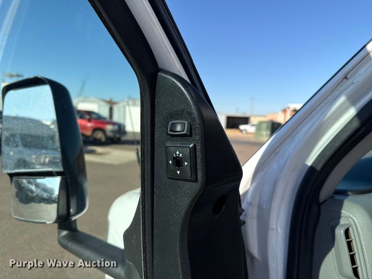 image for item EU5302 2014 Ford E450 Super Duty shuttle bus