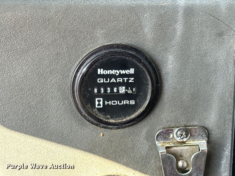 image for item EU5302 2014 Ford E450 Super Duty shuttle bus