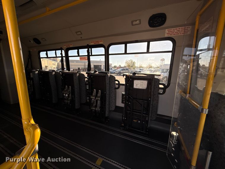 image for item EU5302 2014 Ford E450 Super Duty shuttle bus