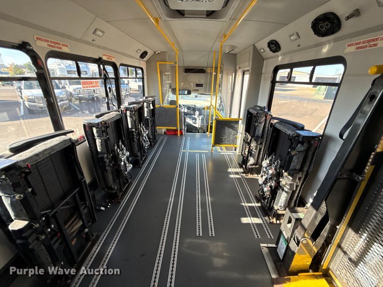 image for item EU5302 2014 Ford E450 Super Duty shuttle bus