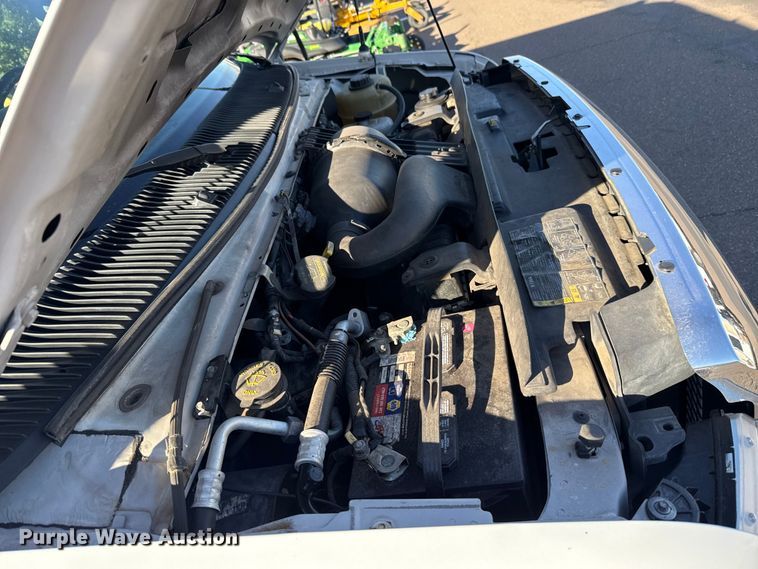 image for item EU5302 2014 Ford E450 Super Duty shuttle bus