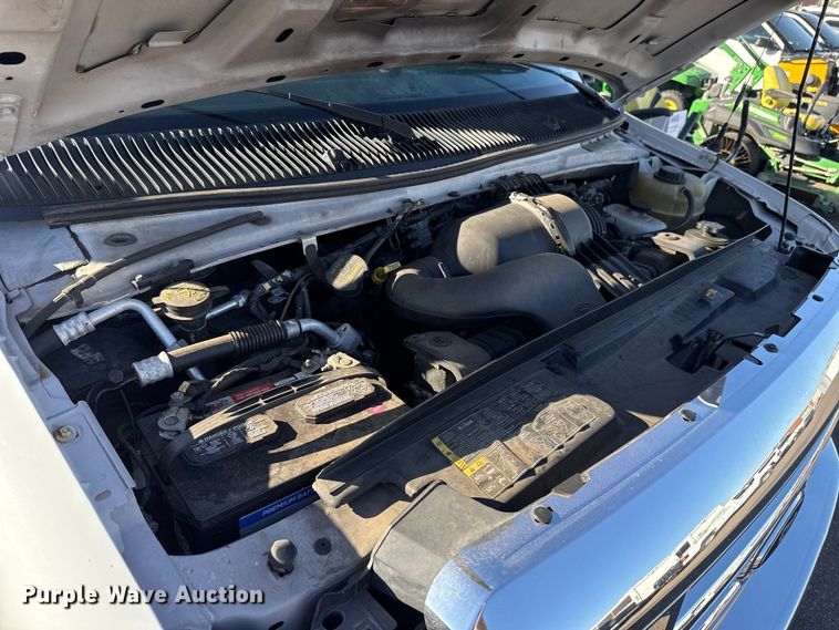 image for item EU5302 2014 Ford E450 Super Duty shuttle bus