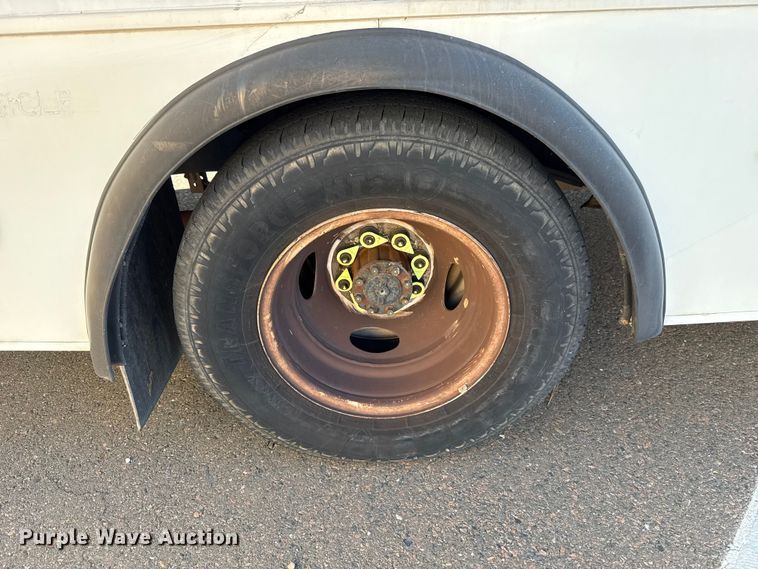 image for item EU5302 2014 Ford E450 Super Duty shuttle bus