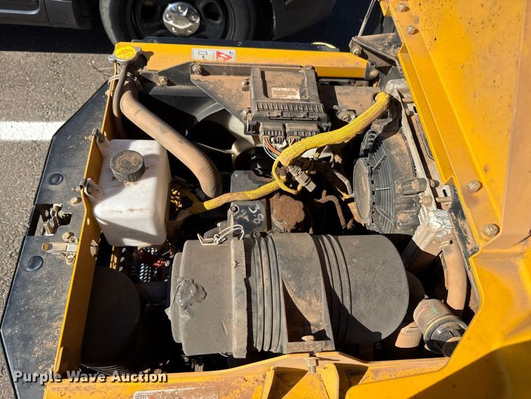 image for item EU5307 Hustler 932681US ZTR lawn mower