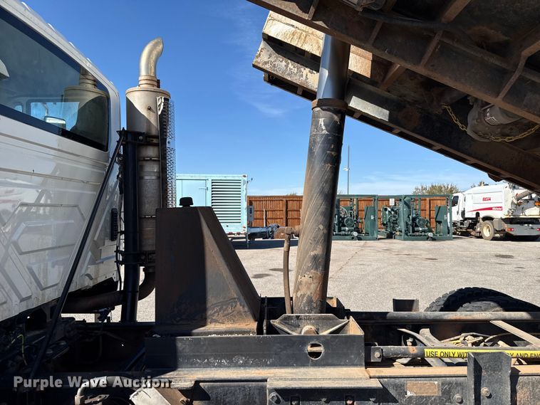 image for item EU5316 2012 International WorkStar 7600 dump truck