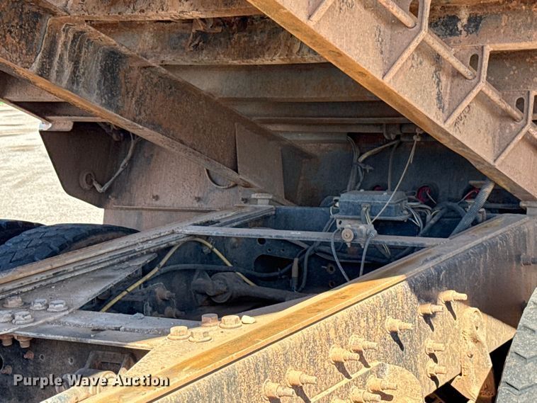 image for item EU5316 2012 International WorkStar 7600 dump truck