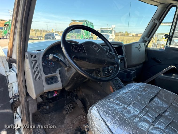 image for item EU5316 2012 International WorkStar 7600 dump truck