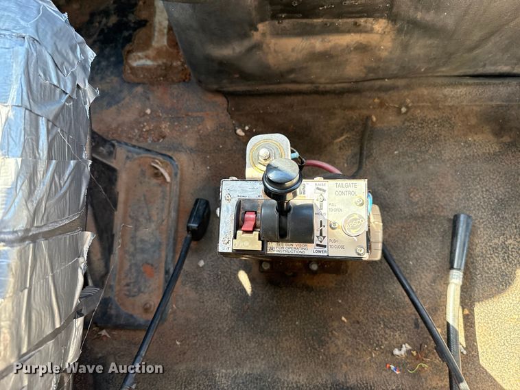 image for item EU5316 2012 International WorkStar 7600 dump truck