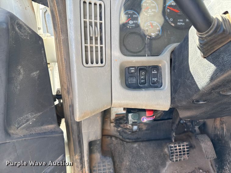 image for item EU5316 2012 International WorkStar 7600 dump truck