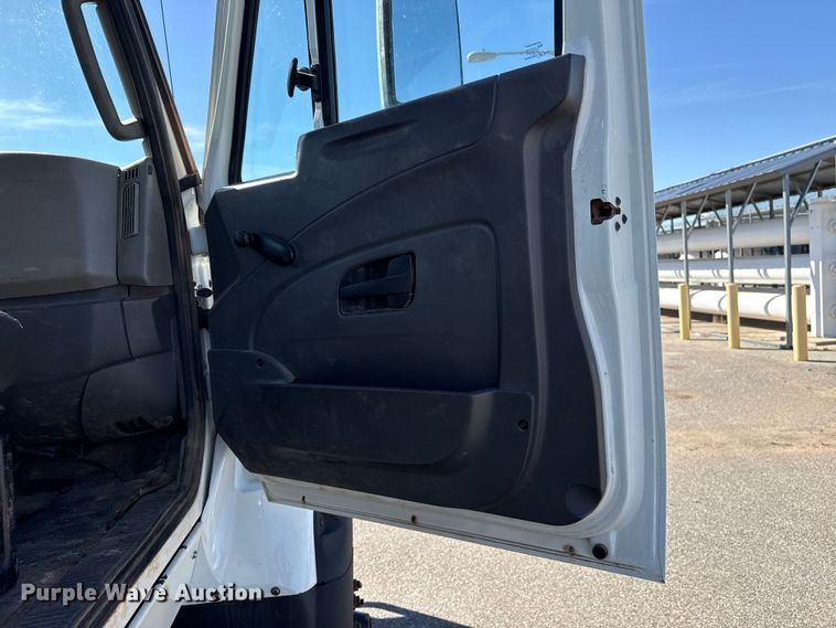 image for item EU5316 2012 International WorkStar 7600 dump truck