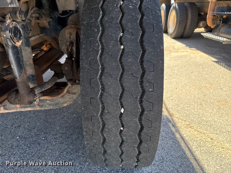 image for item EU5316 2012 International WorkStar 7600 dump truck