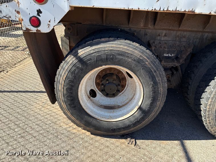 image for item EU5316 2012 International WorkStar 7600 dump truck