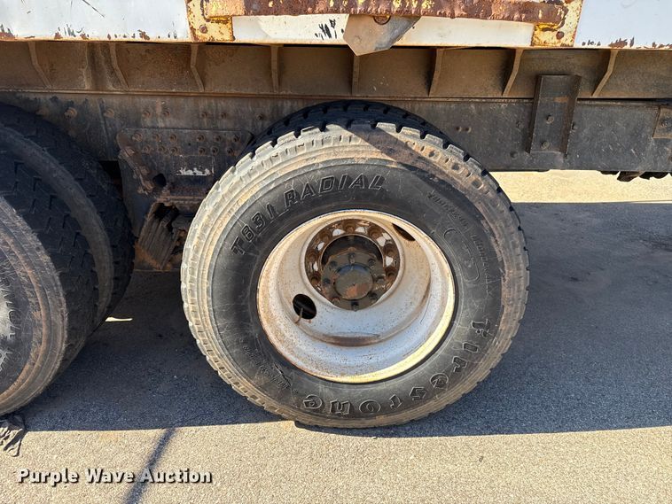 image for item EU5316 2012 International WorkStar 7600 dump truck