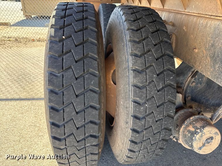 image for item EU5316 2012 International WorkStar 7600 dump truck