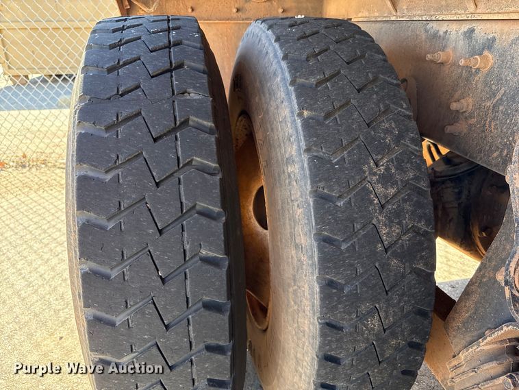 image for item EU5316 2012 International WorkStar 7600 dump truck